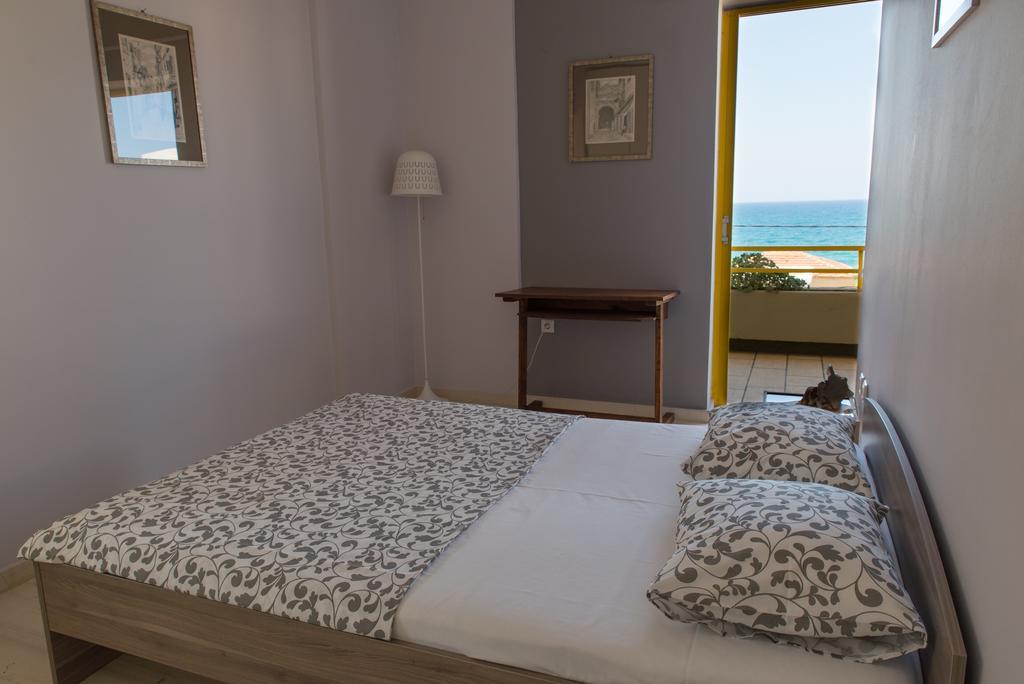 Eftihia Apartments By The Sea ريثيمنو المظهر الخارجي الصورة